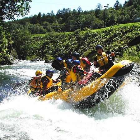 Resort Inn North Country Furano Bagian luar foto