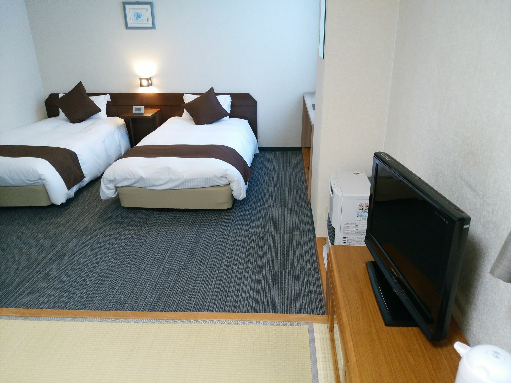 Resort Inn North Country Furano Bagian luar foto