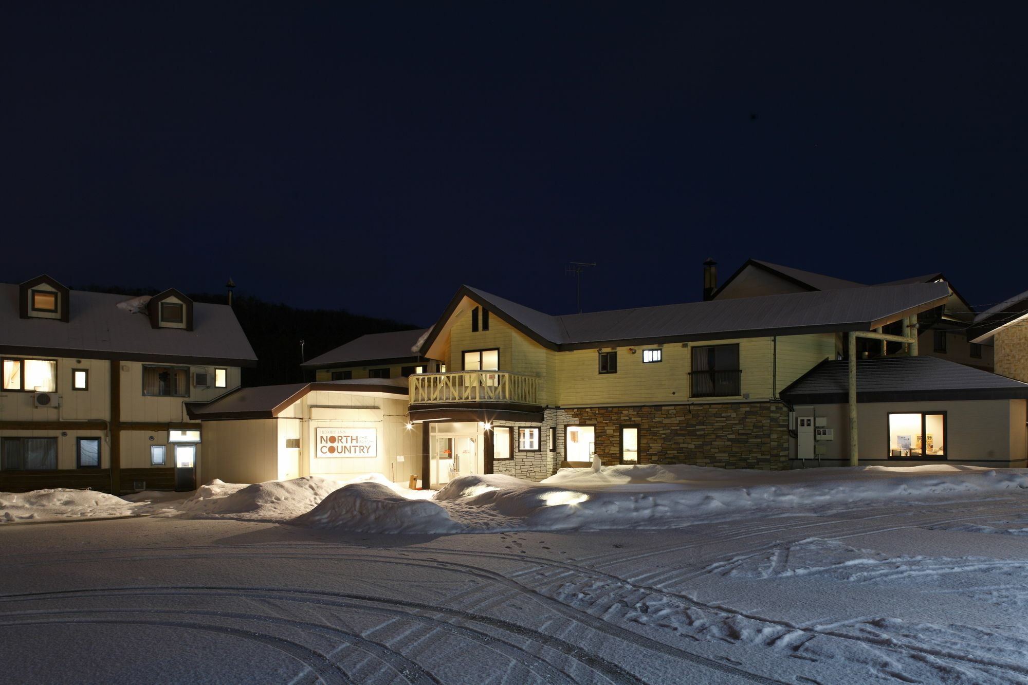 Resort Inn North Country Furano Bagian luar foto