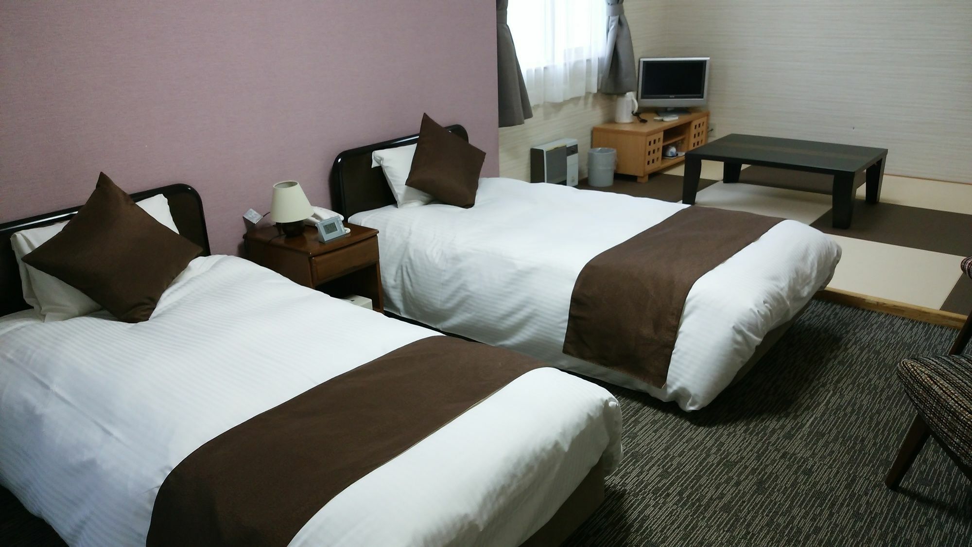 Resort Inn North Country Furano Bagian luar foto