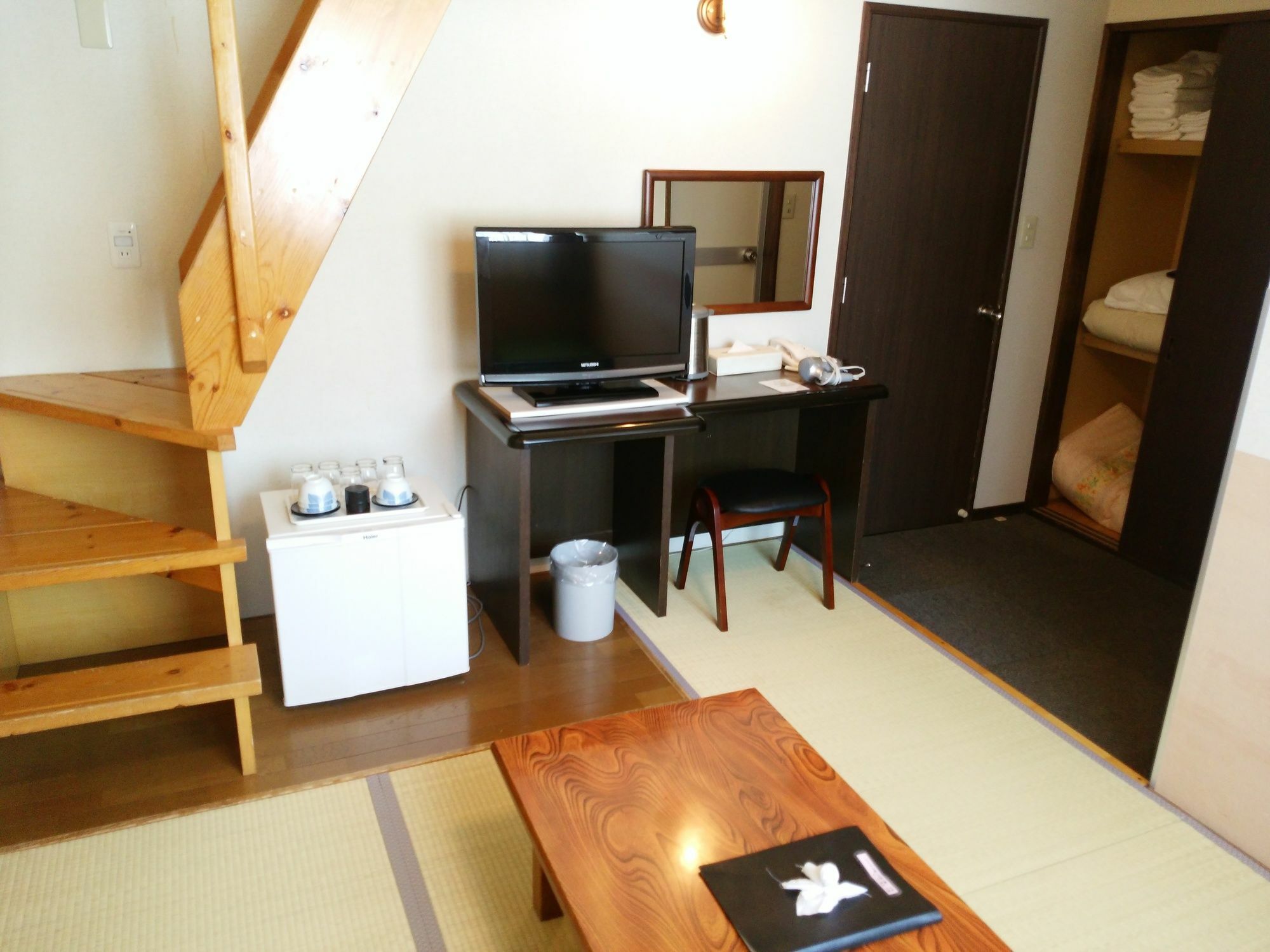 Resort Inn North Country Furano Bagian luar foto